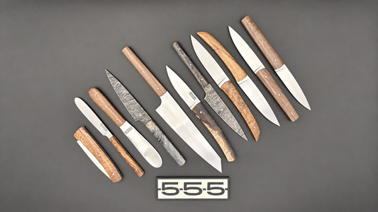 Sélection de couteaux artisanaux fabriqués à la main par L’Atelier 555 à Caveirac