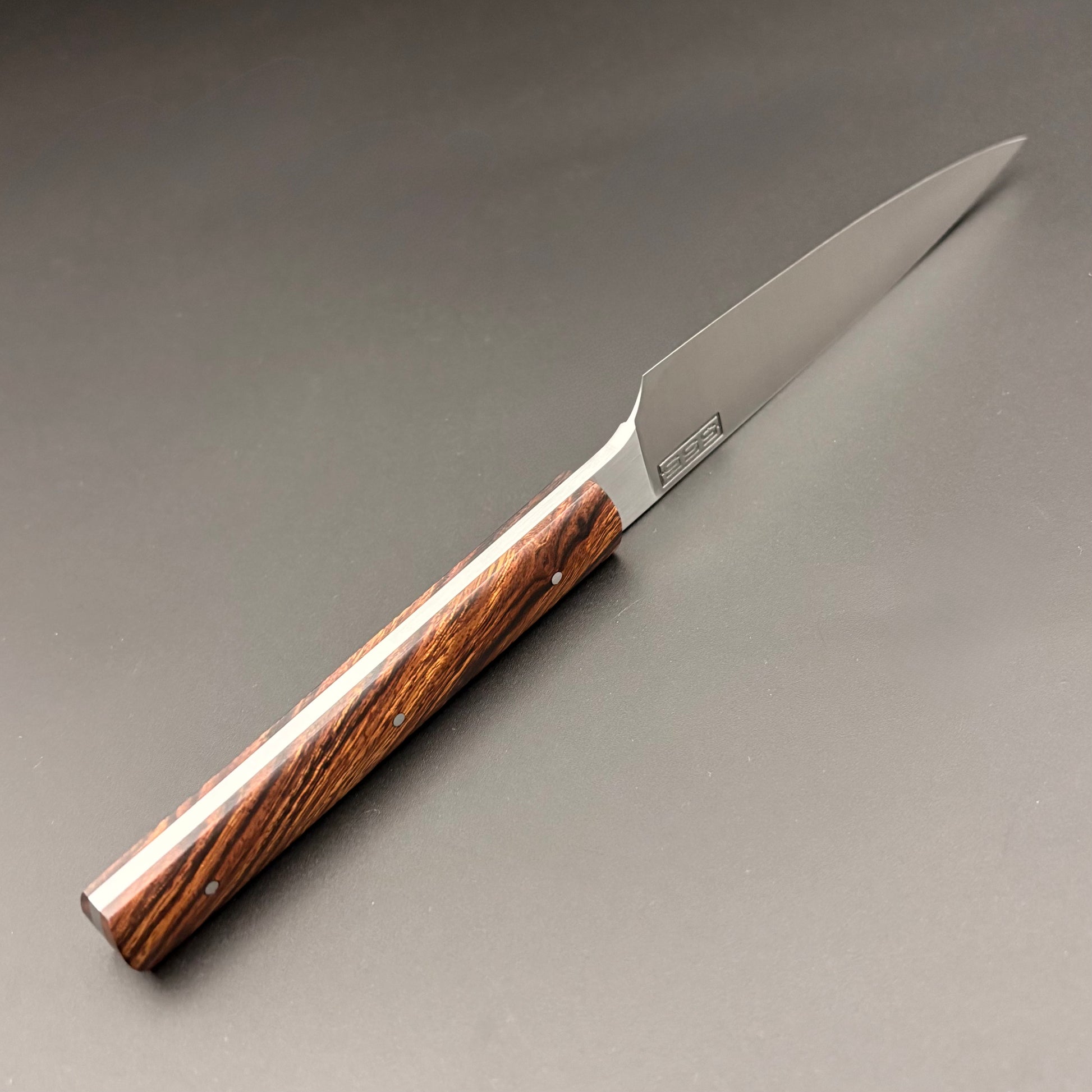 Vue du dessous du Couteau Fulgur Bois de fer d'Arizona fabriqué à la main