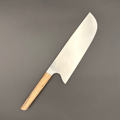 Vue complète du couteau de chef Titan fabriqué à la main dans le Gard